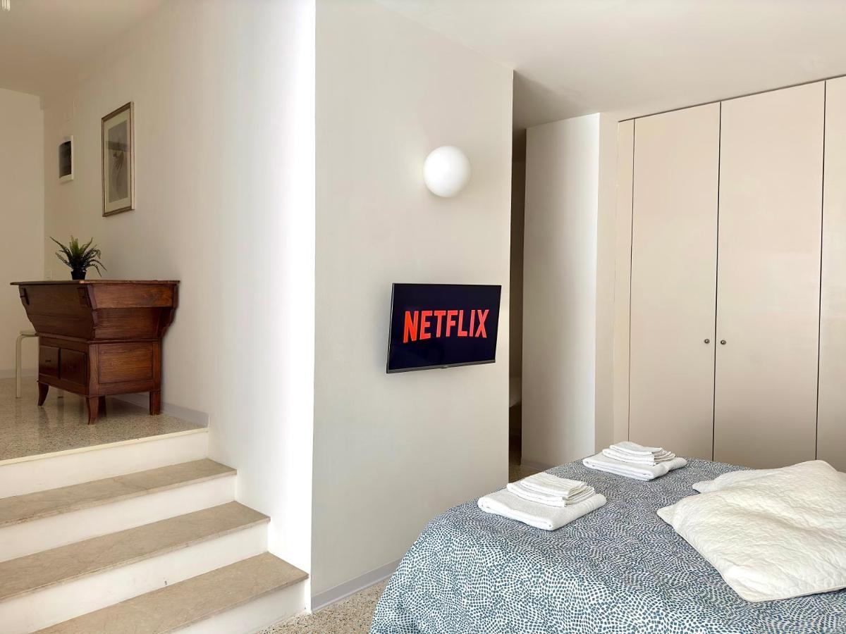 Minimal Navigli Appartement Milaan