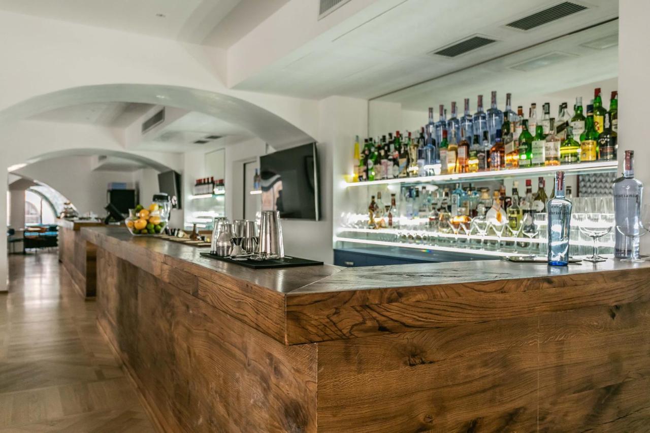 Hotel Galleria Vik - Townhouse Galleria - Small Luxury Of The World