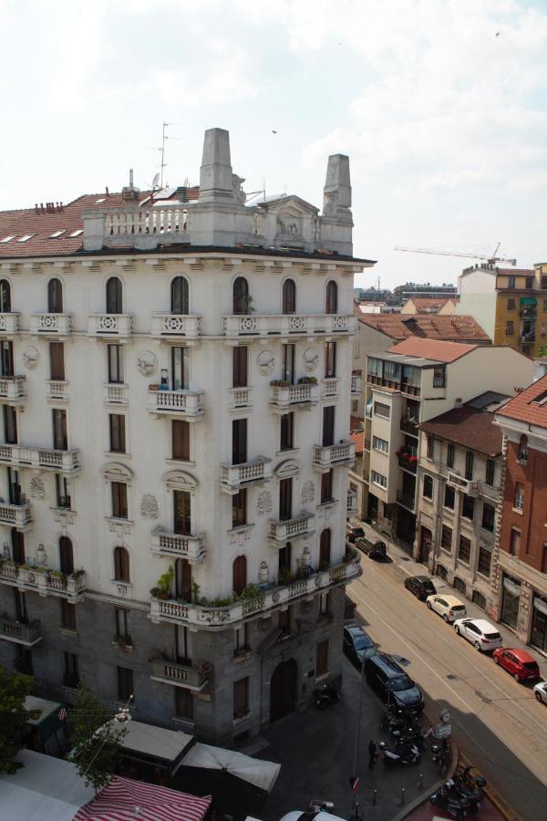 La Milanese, Appartamento Moderno Con Balcone - Metro Isola A 2 Min