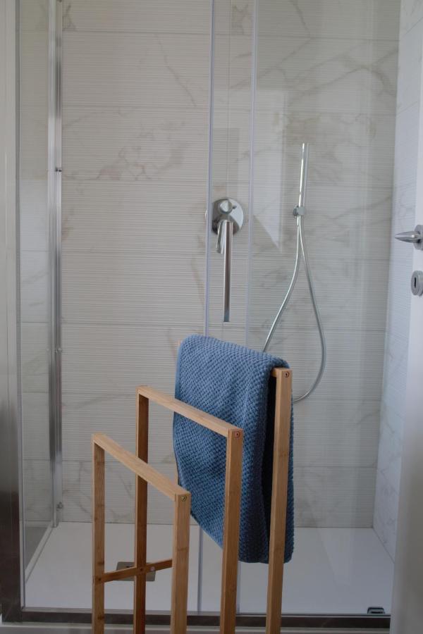 Appartement La Milanese, Appartamento Moderno Con Balcone - Metro Isola A 2 Min