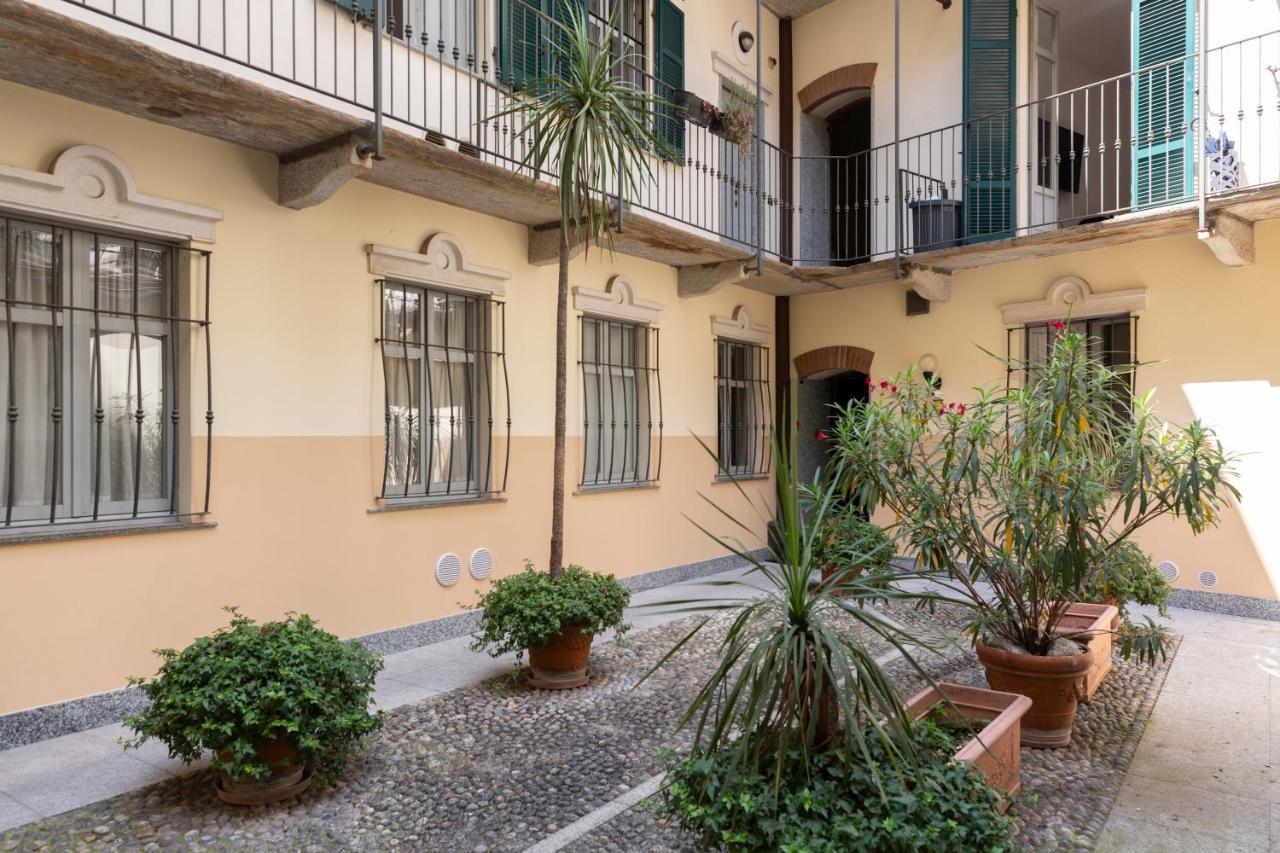 Canonica 32 - Arco Della Pace *