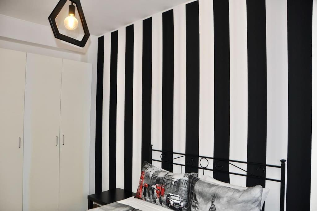 M.aurelio Black & White Milano