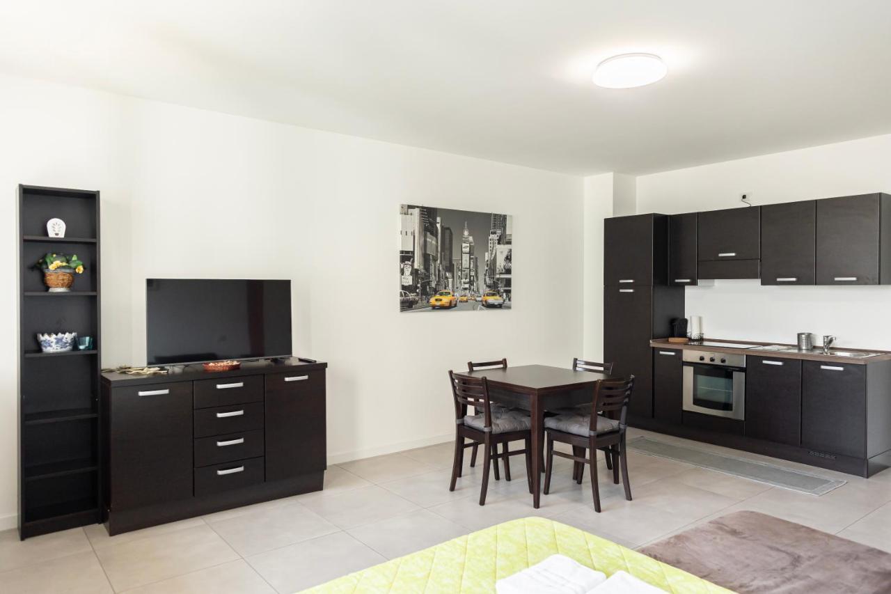 Appartamento Nuovissimo Loft In Zona Navigli/romolo