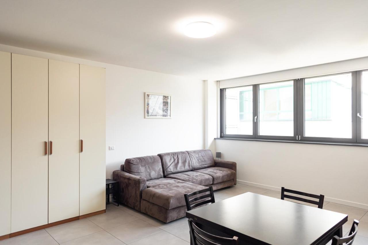Appartamento Nuovissimo Loft In Zona Navigli/romolo