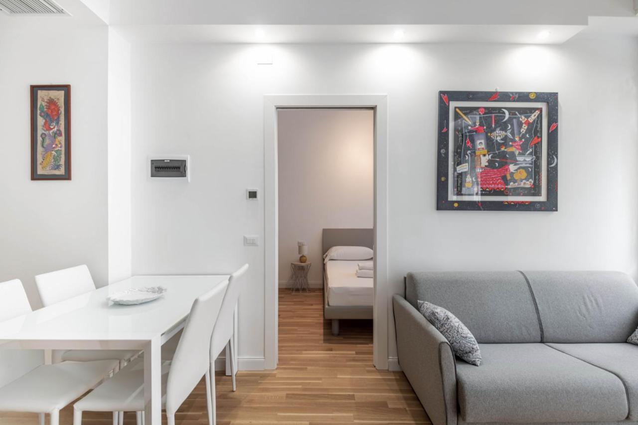 Easylife - Stile E Comfort A Due Passi Da *