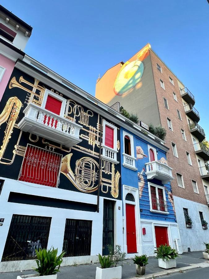 812 Milaan