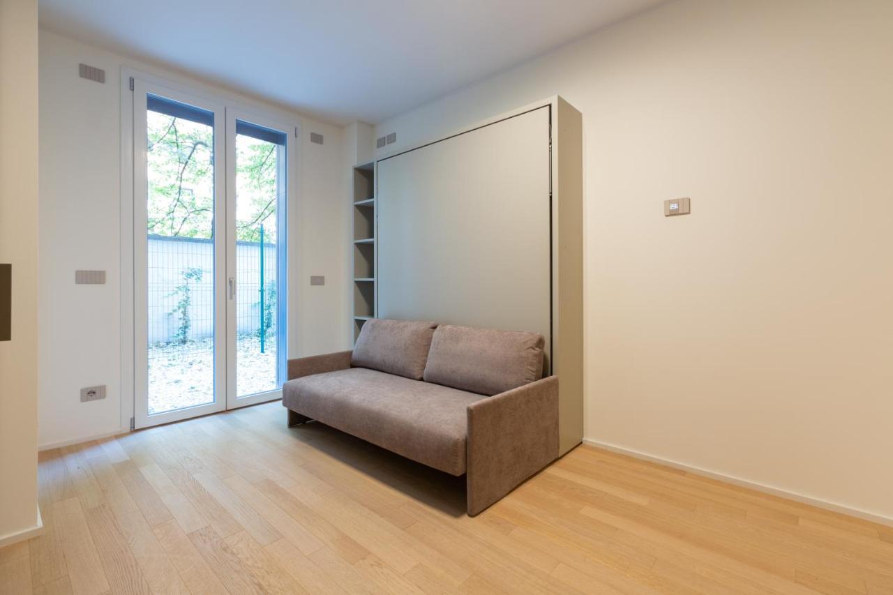 Cozy Flat With Parking Milano