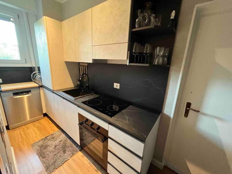 New Close To The City Center! Appartement Milaan