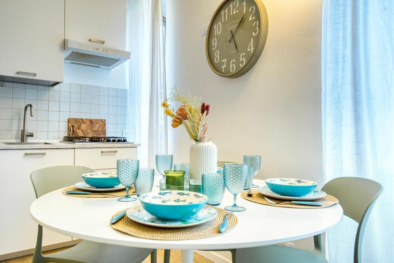Leafy Sunshine, Bilocale In Porta Venezia, Con Metro A 1 Min A Piedi Appartement Milaan