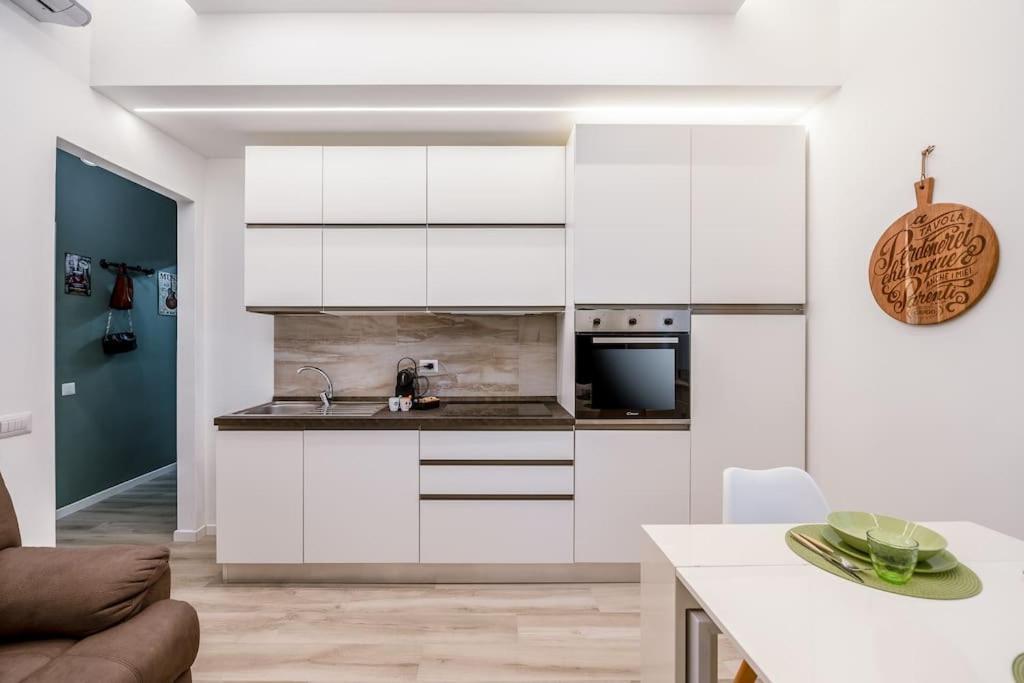 Lejlighed Linate Airport Elegant Suite,tram 1 Minute Away