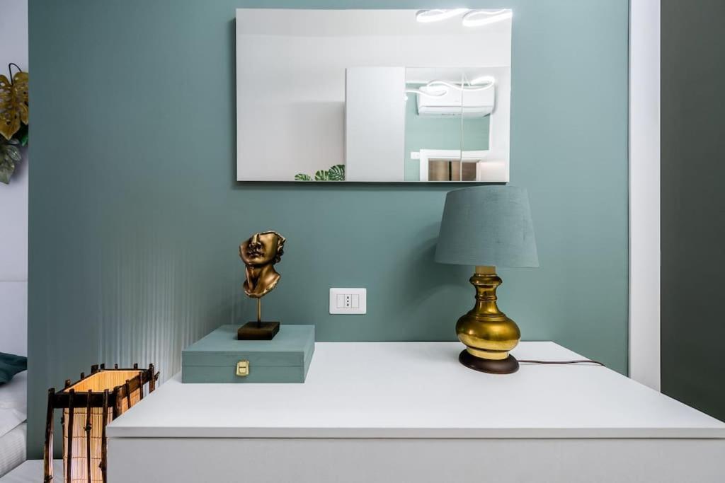 Lejlighed Linate Airport Elegant Suite,tram 1 Minute Away Milano