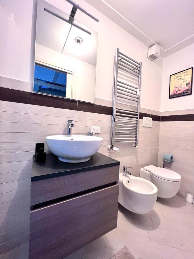 Glass Floor Loft Apartment Mailand