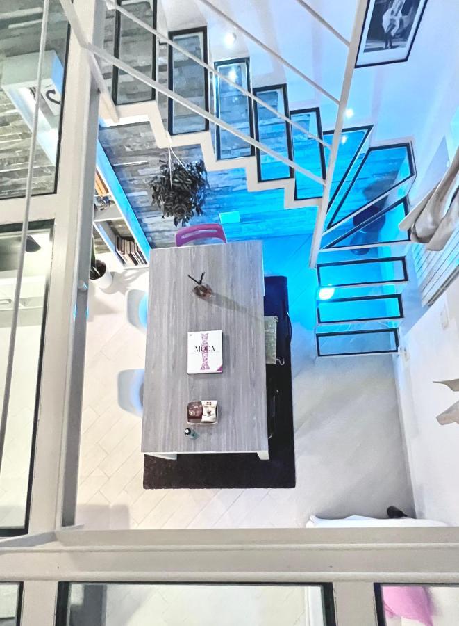 Apartment Glass Floor Loft *