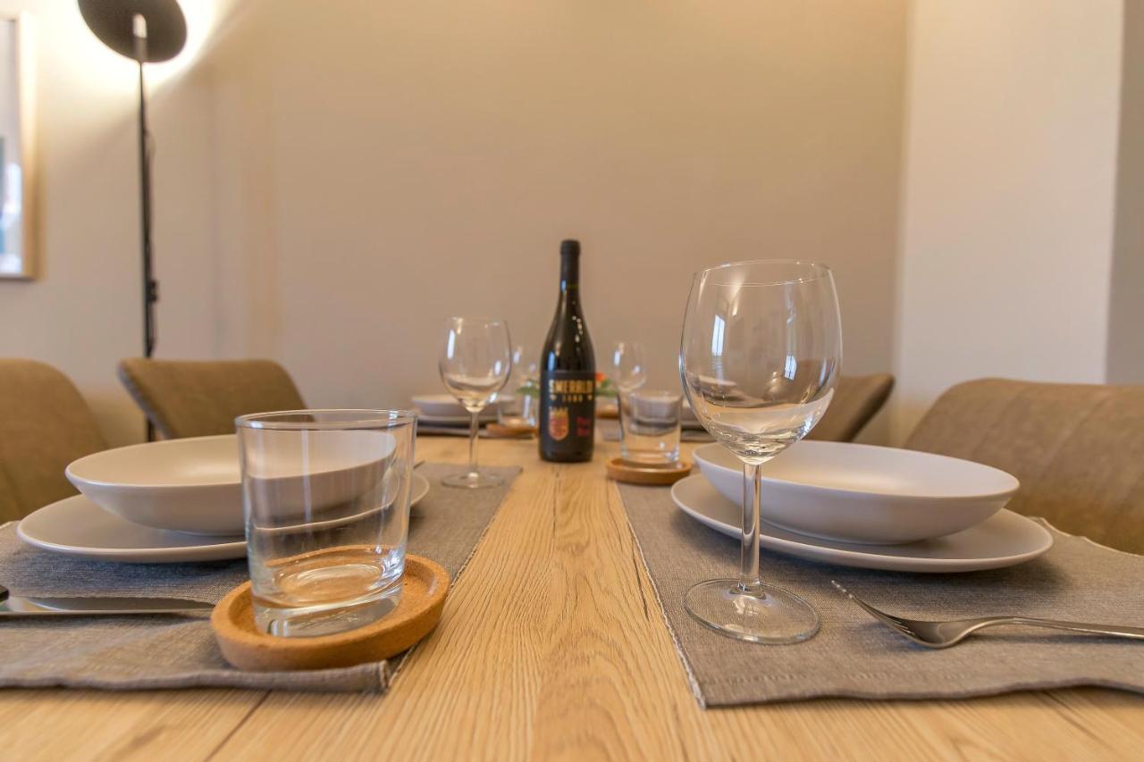 Modern & Bright 2 Bedroom Flat 50m From M4 Stop Leilighet Milano
