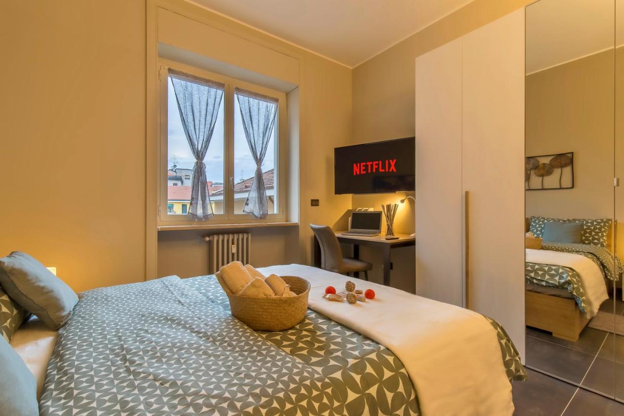 Modern & Bright 2 Bedroom Flat 50m From M4 Stop Milano