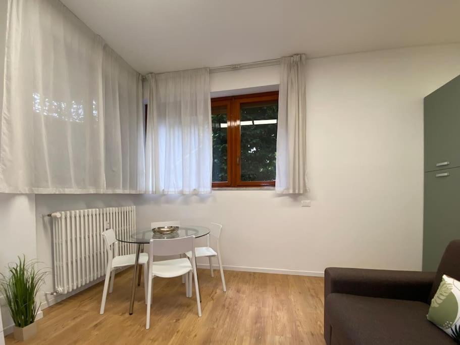 San Siro-city Life Elegant Apt W/ Private Tennis Leilighet