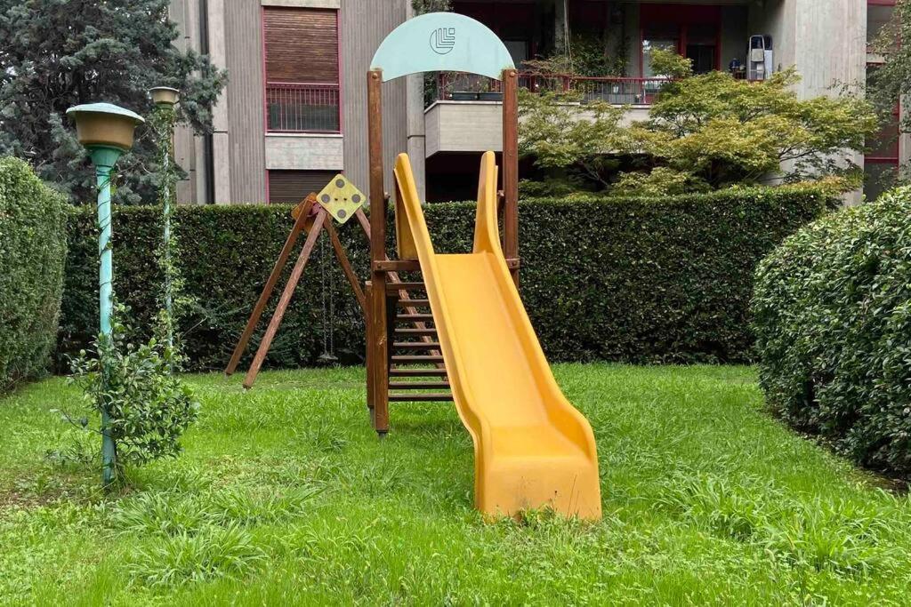 San Siro-city Life Elegant Apt W/ Private Tennis Leilighet *