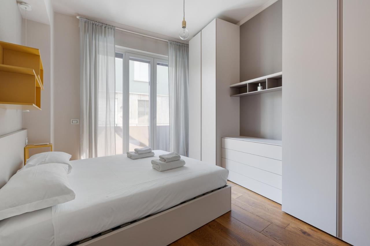 Bullona Bright & Design - M5 Gerusalemme Milano