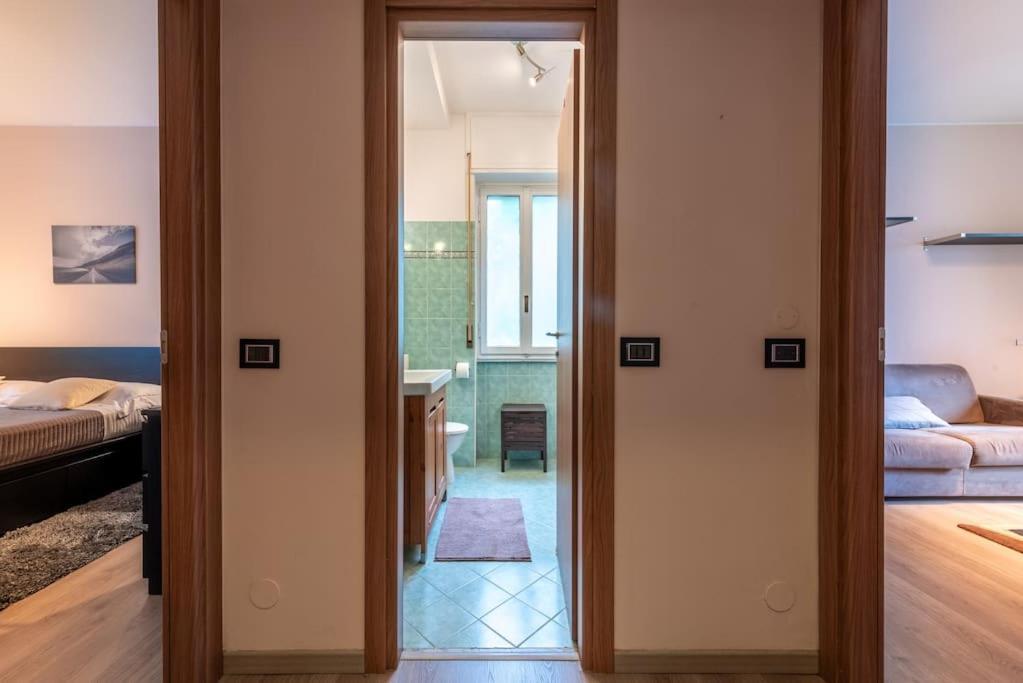 Intero Alloggio Bande Nere M1 Milano