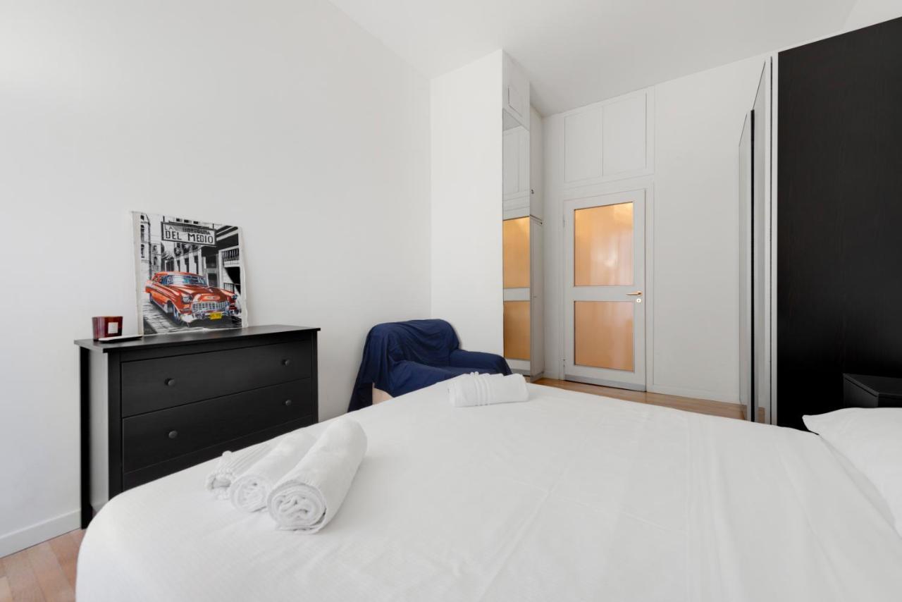 5 Min Duomo - Next To Metro Station Milano
