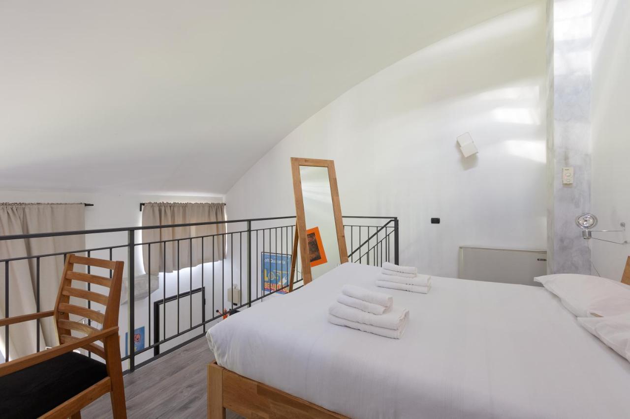 Guesthost - Vigentino Loft With Terrace Milano