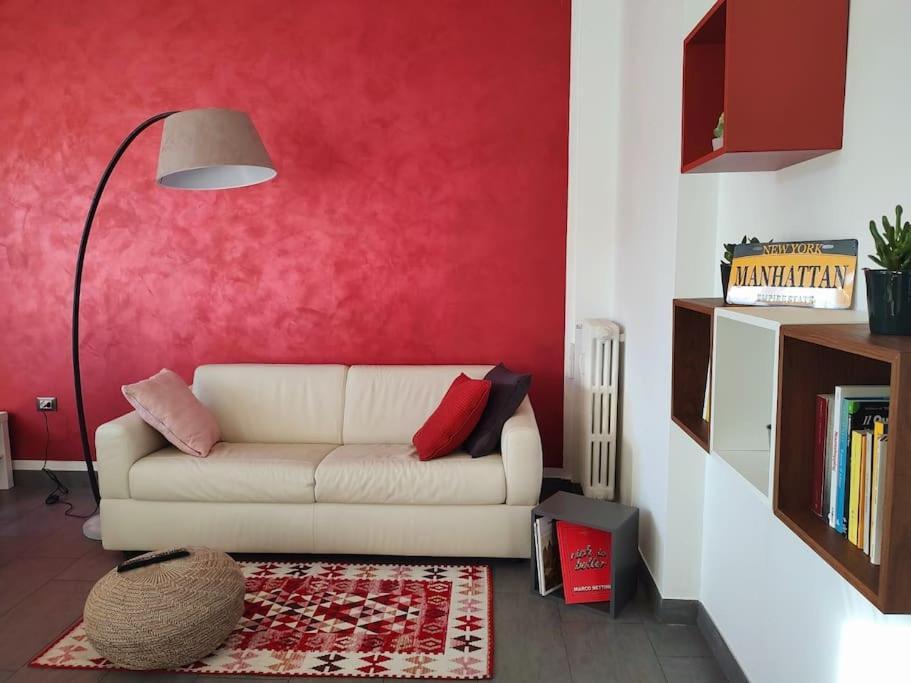 Appartamento Bilocale Luminoso E Accogliente Zona Marche *
