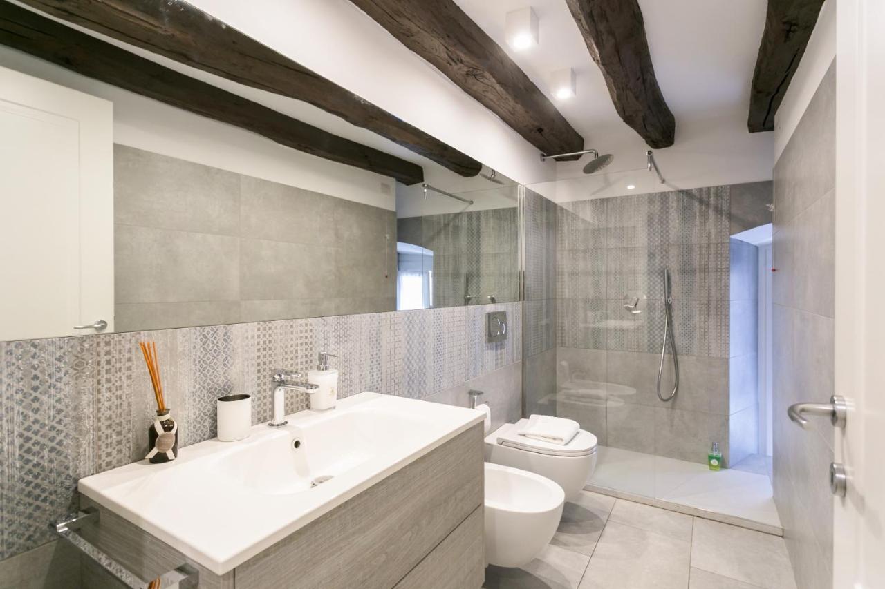 Mortara Navigli Apartment