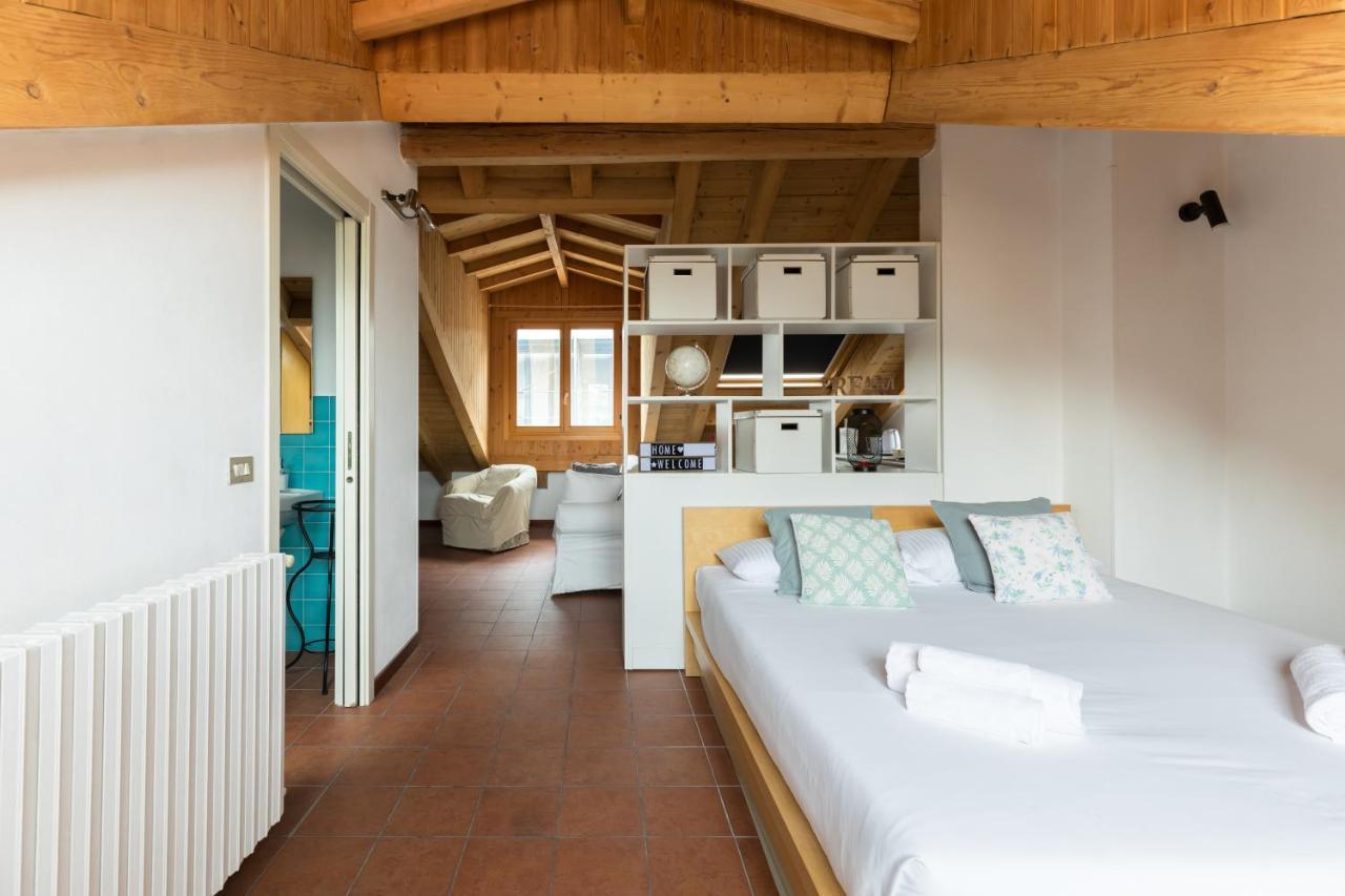 Mortara Navigli Apartment