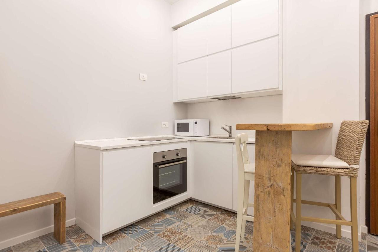 Moa43-loreto-duomo - Athens House - Luxury *