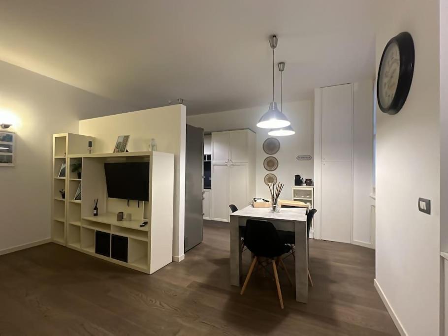 Florence Place Apartment