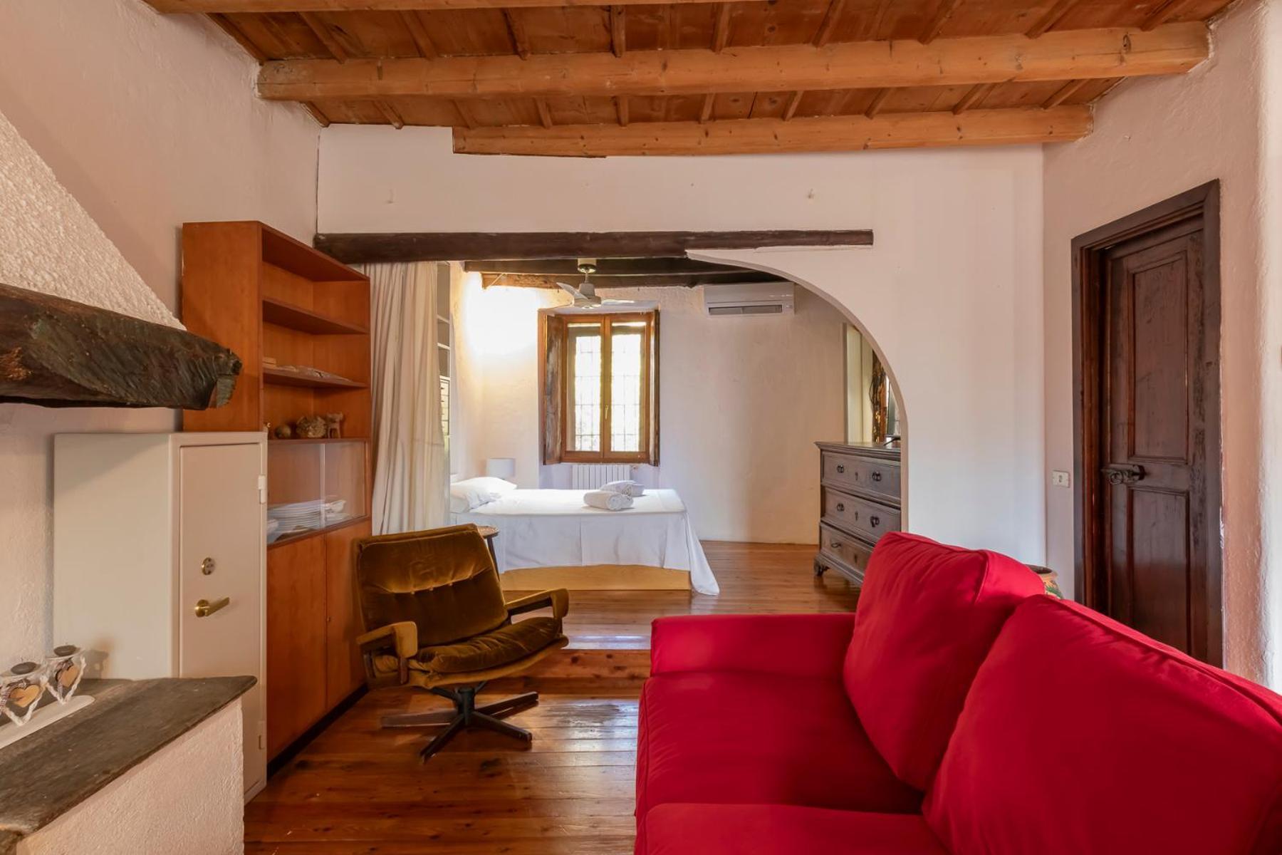 Navigli, Caratteristico Milanese Apartment *