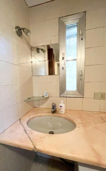 Via Meucci Appartement Milaan