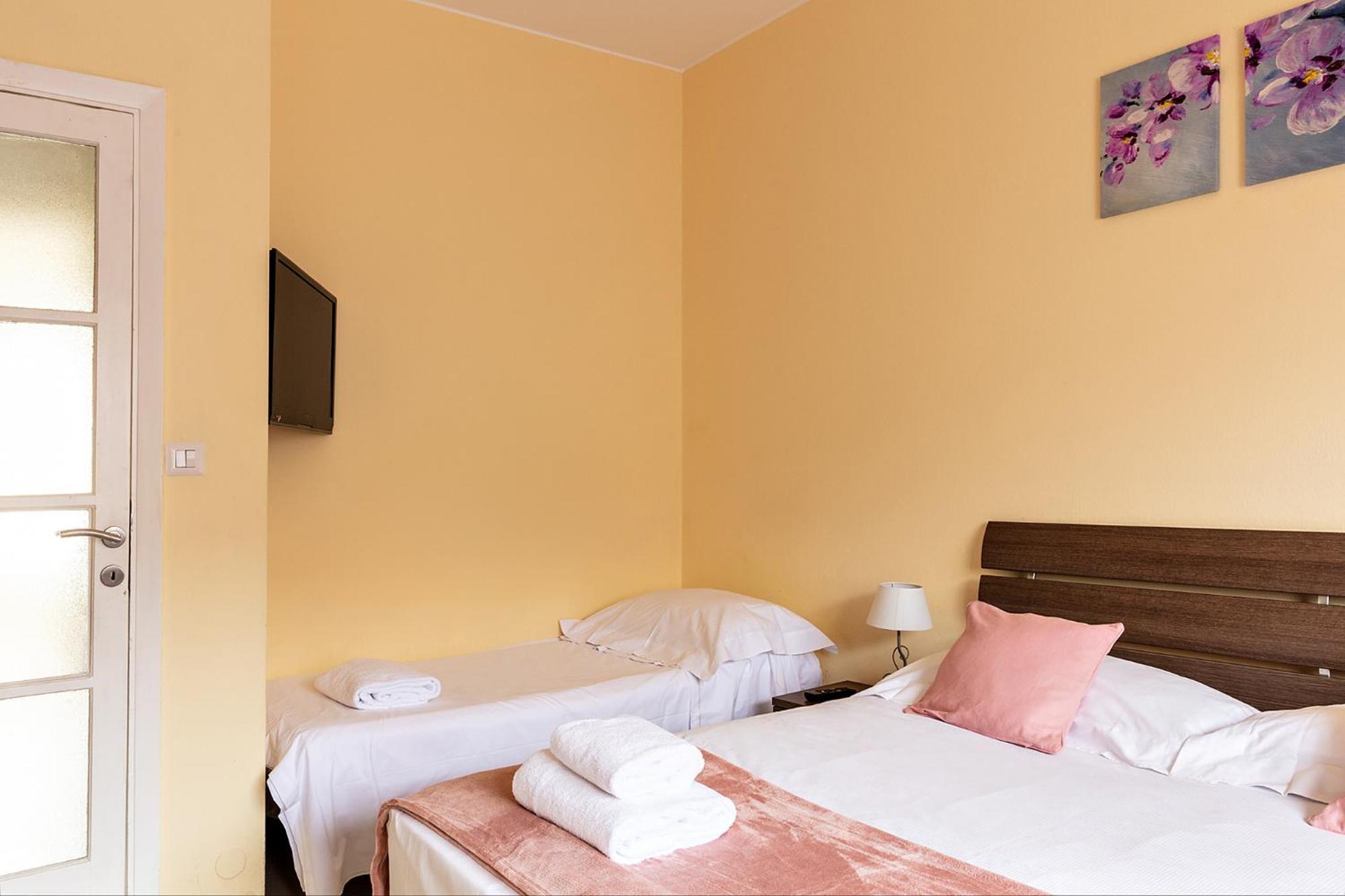 Dehomes - Sempione Exclusive Apartment Milan