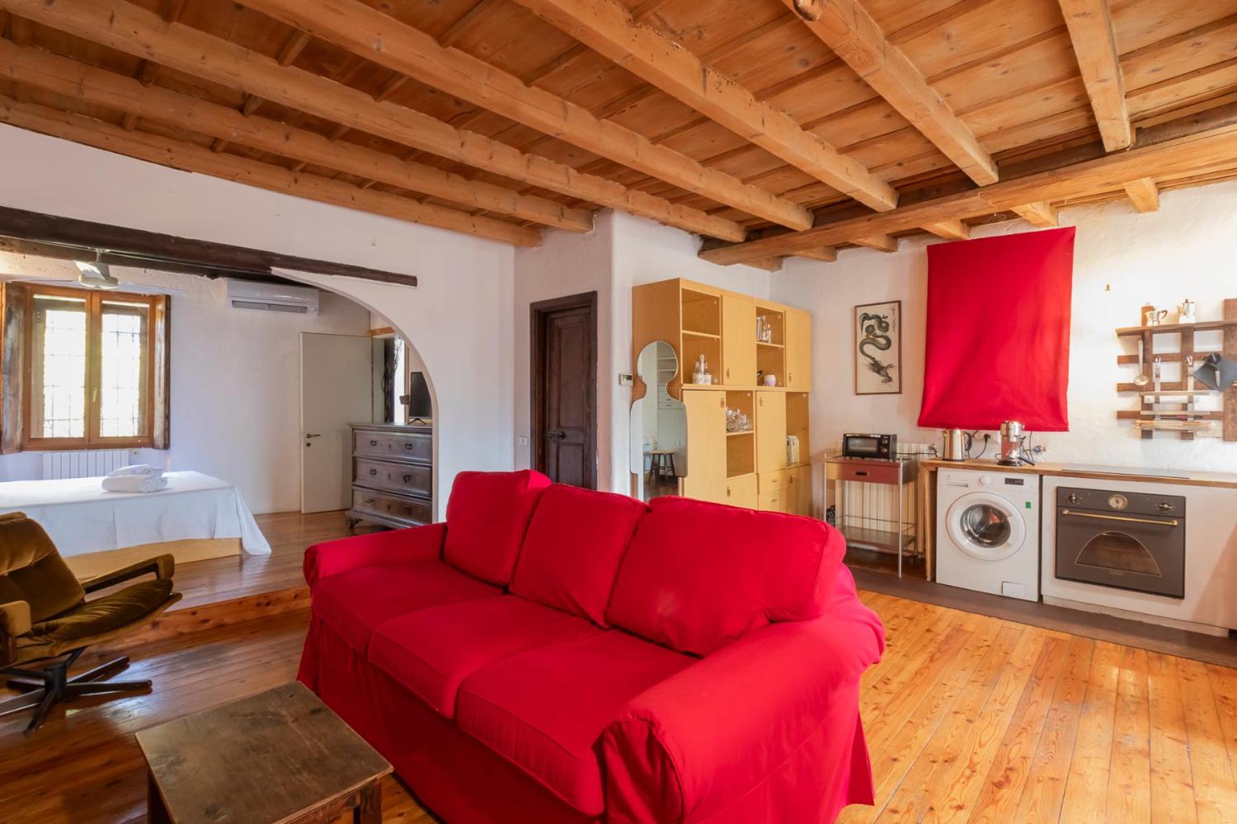 Apartment Navigli, Caratteristico Milanese Mailand