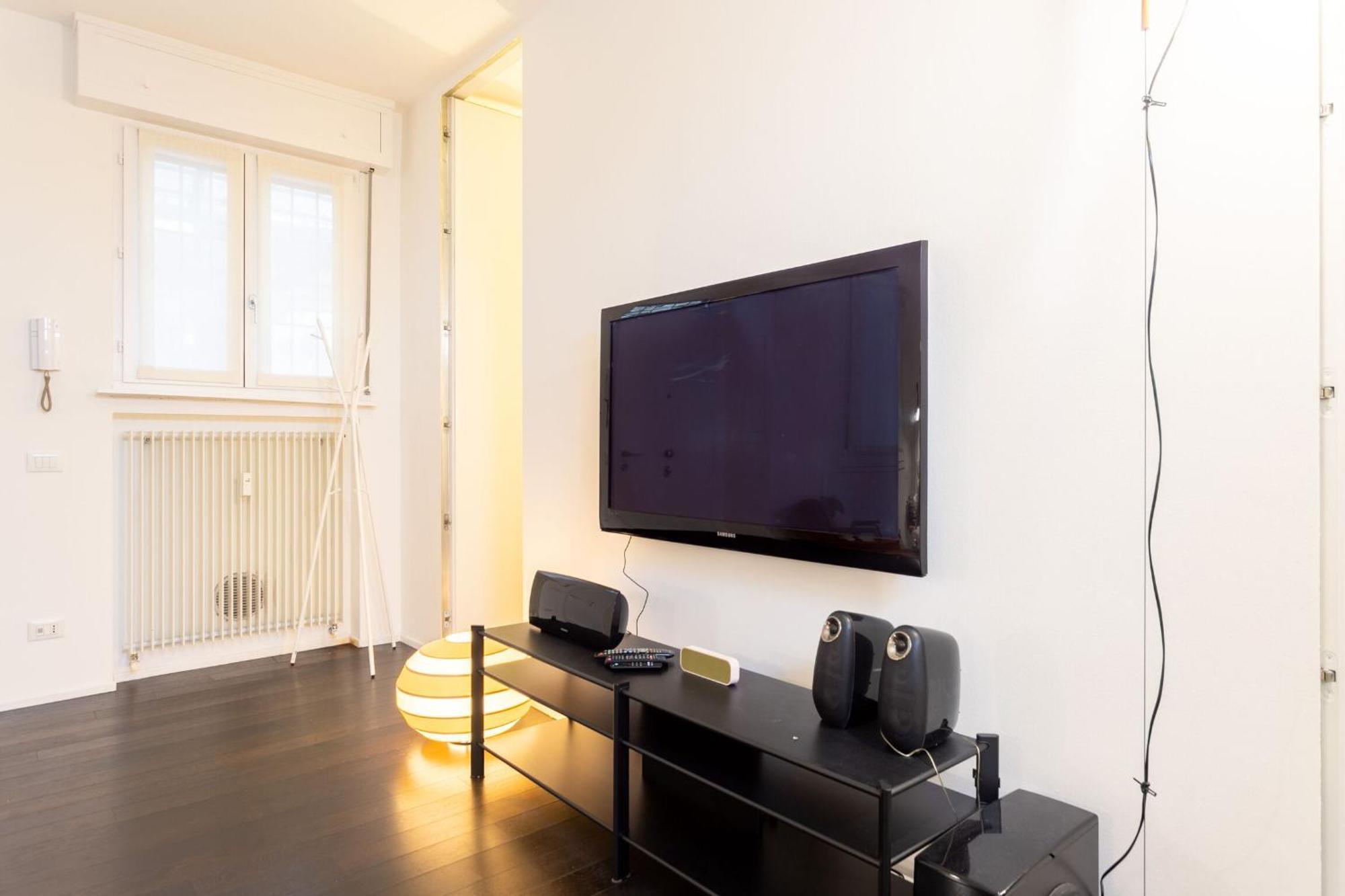 Apartment Col Di Lana Modern In Milan