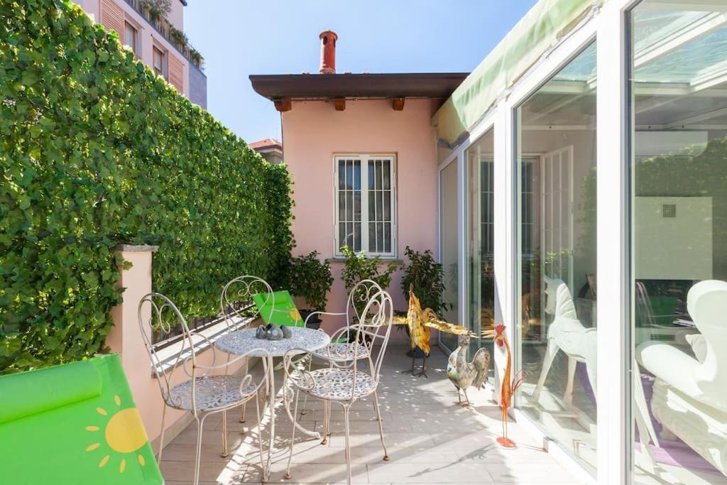 Elegant Triplex Townhouse With Luxe Terrace Appartamento Milano