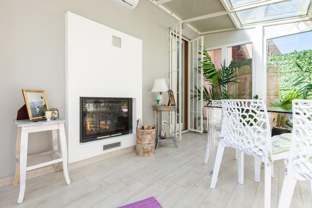 Appartamento Elegant Triplex Townhouse With Luxe Terrace *
