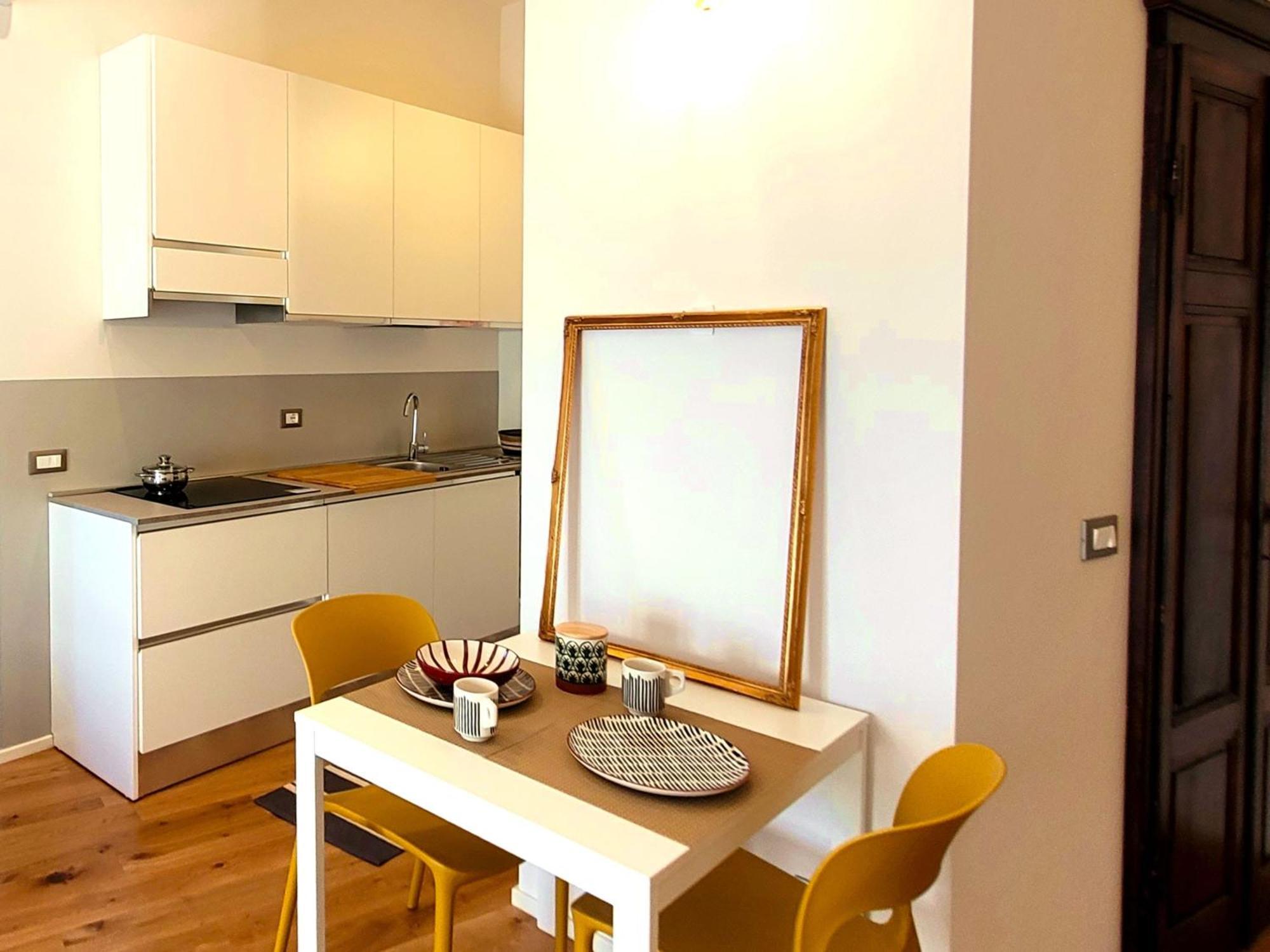 Appartement La Milanese, Appartamento Moderno Con Balcone - Metro Isola A 2 Min *