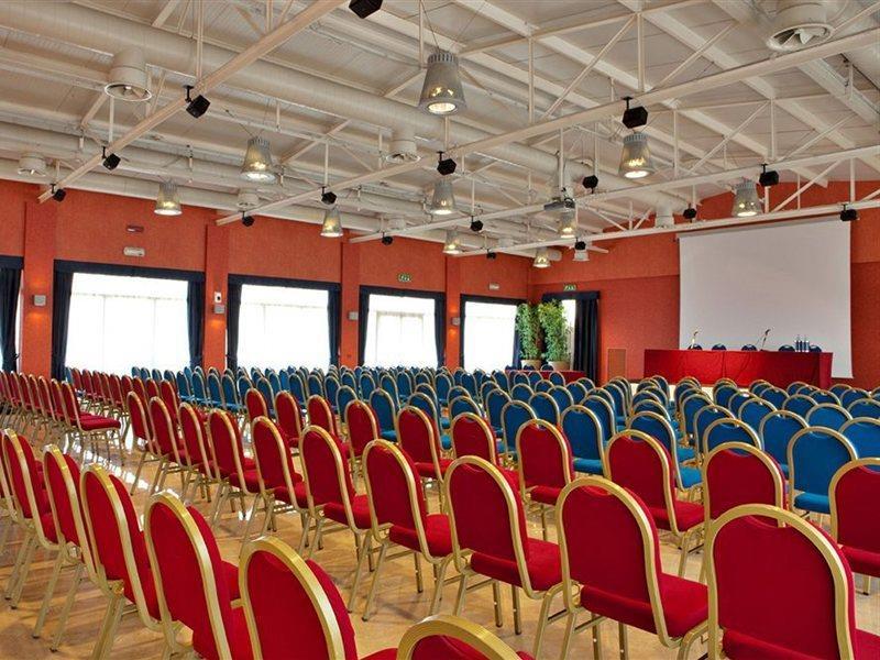 & Contessa Jolanda Aparthotel 4*