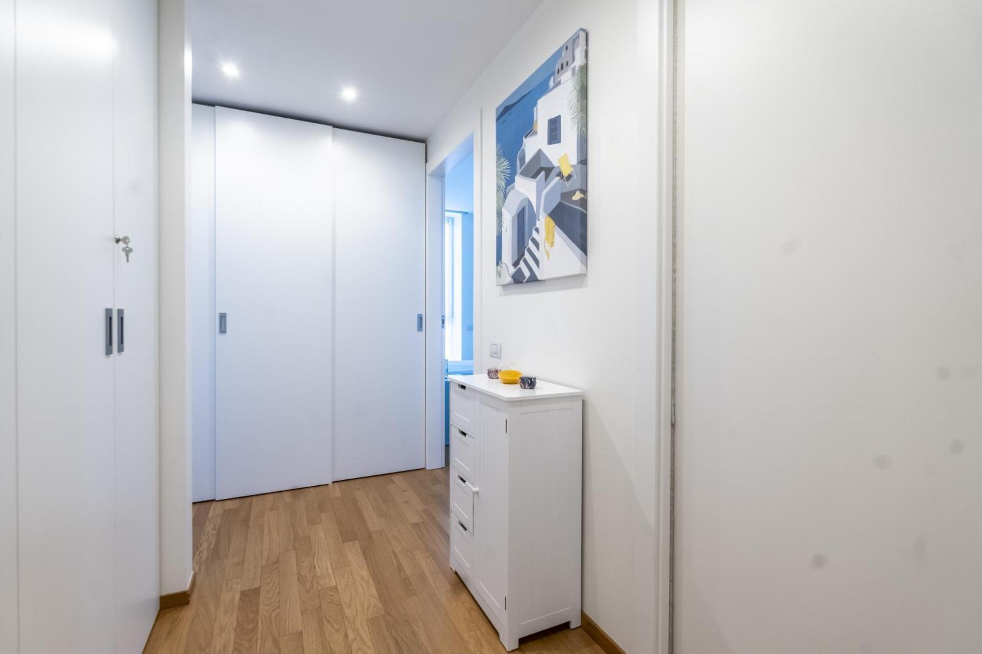 5 Min Walk From Subway Elegant & Modern Lejlighed