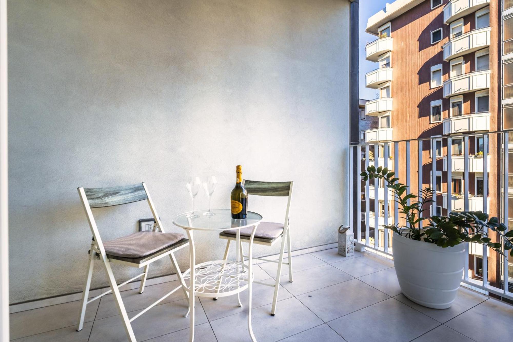 5 Min Walk From Subway Elegant & Modern Lejlighed *