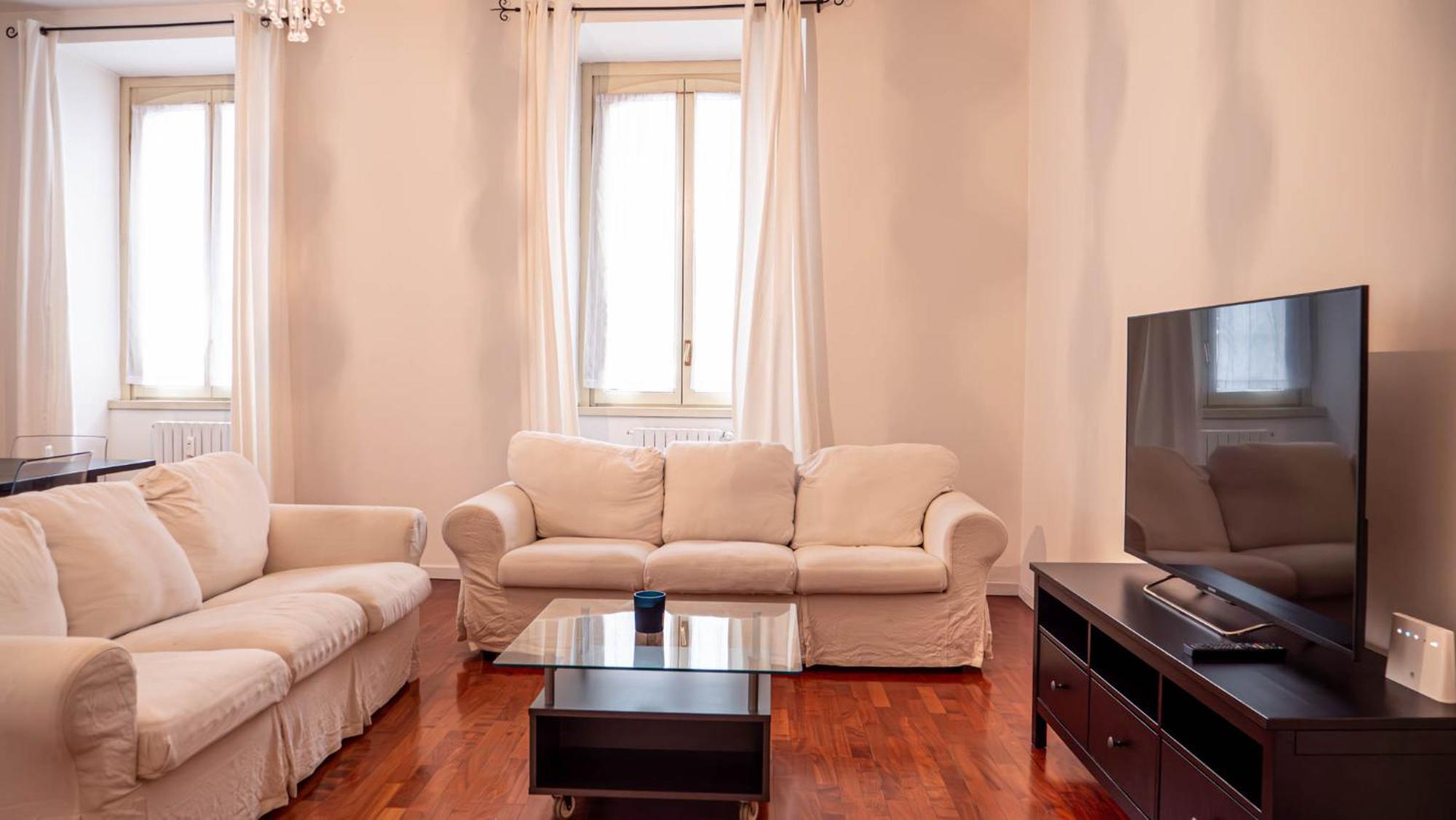 Superhouse Piazza Duomo Area Apartment Milan
