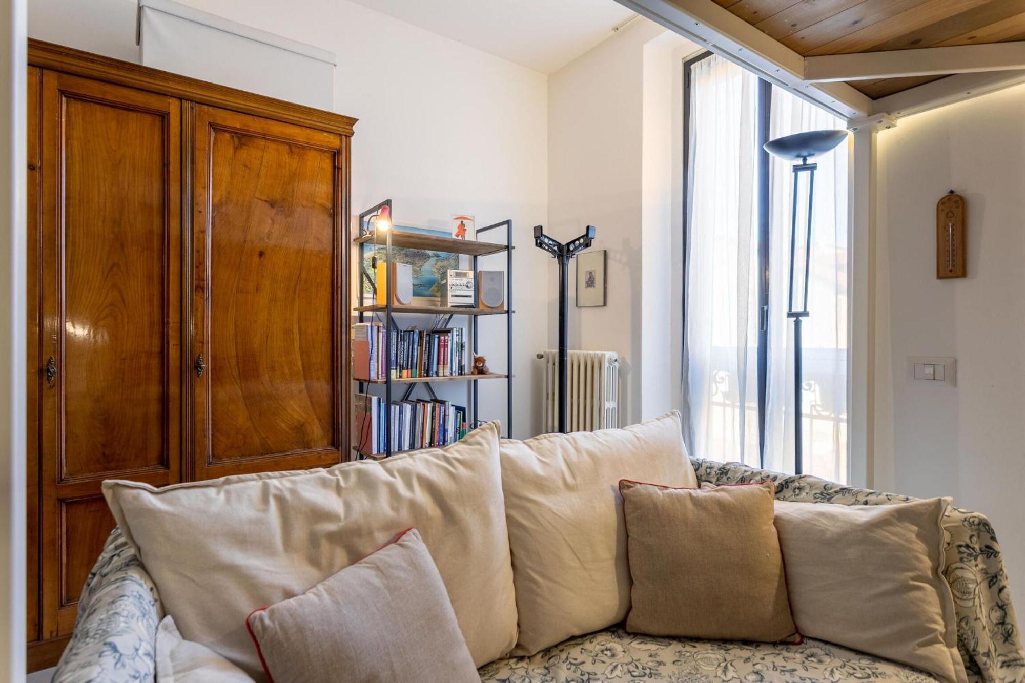 Accademia By Halldis * Milano