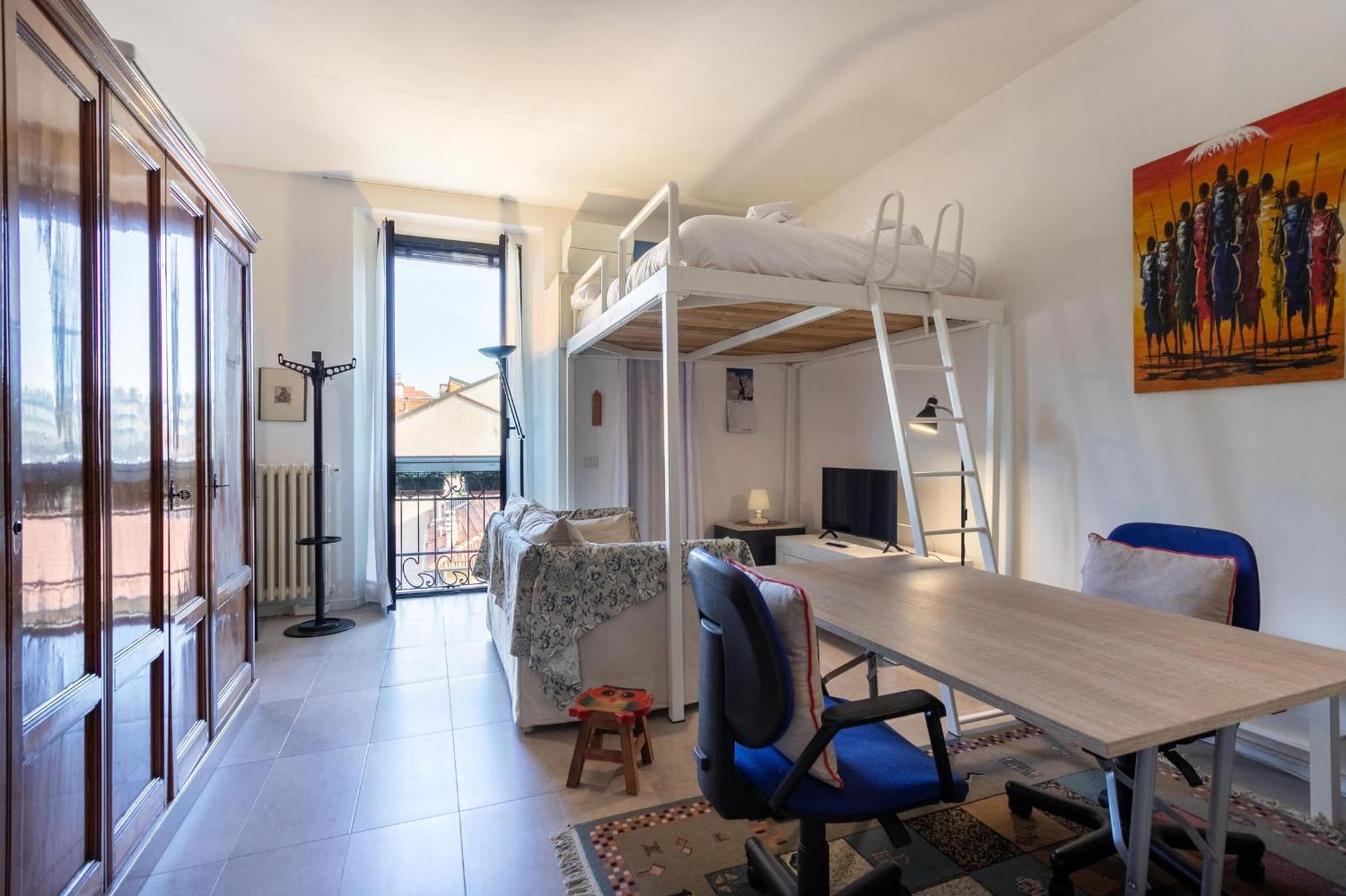 Accademia By Halldis Milano