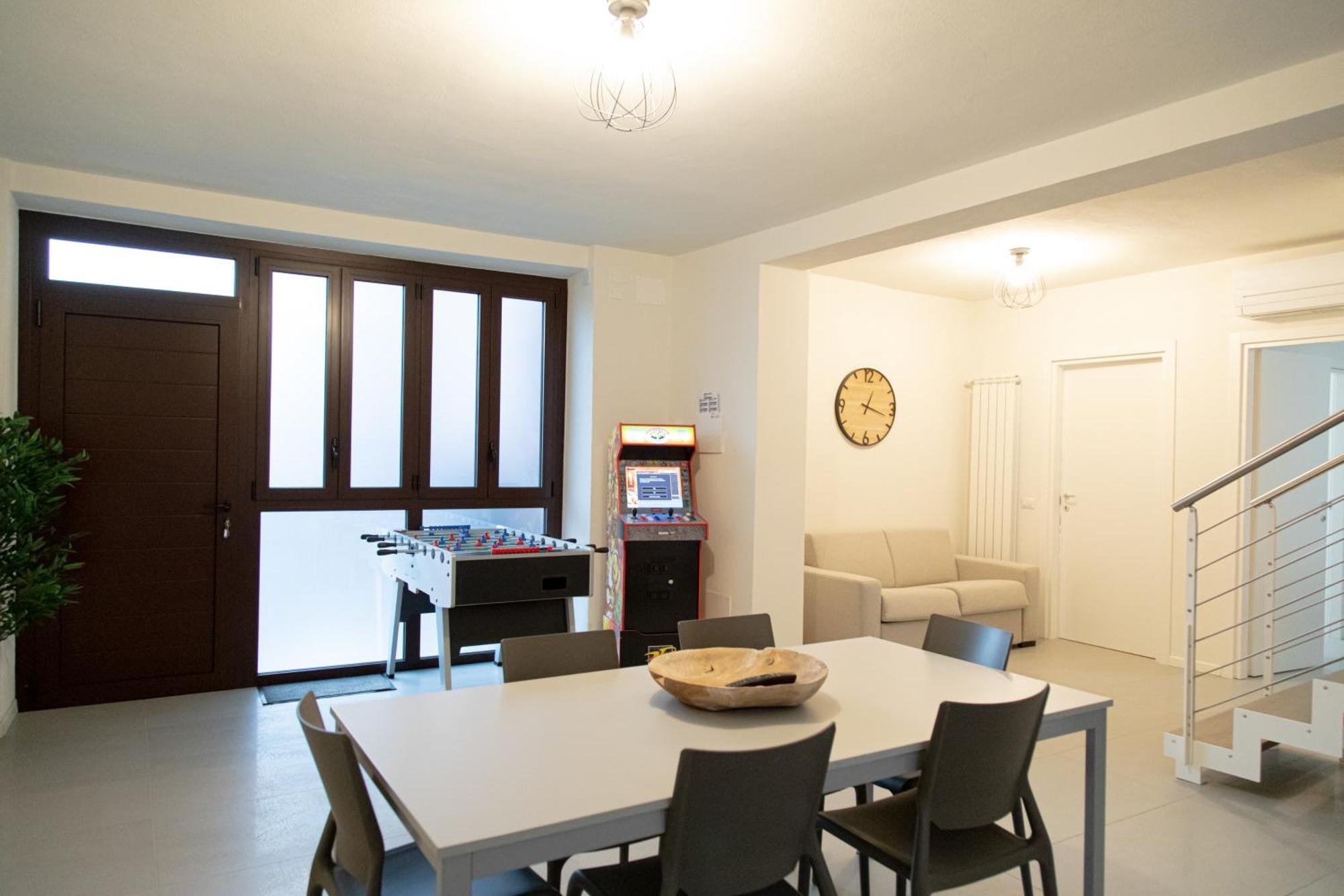 - Spazioso Vicino Metro Apartment *