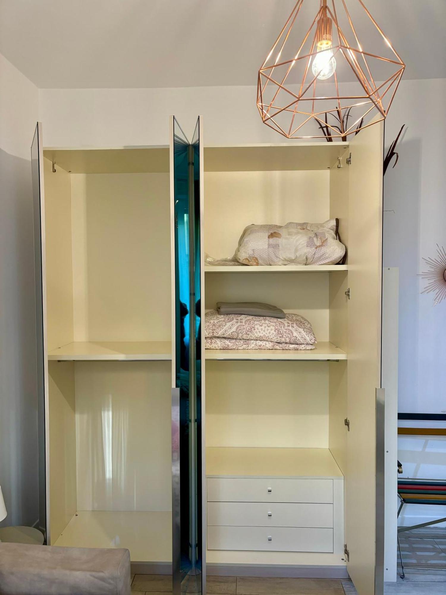 Appartamento Joy House -central Near Metro Arco Della Pace Brera-entire Perfect For Work & Play, Nightlife With Ac & Fast Wifi Welcome To The Cool Joy House! *