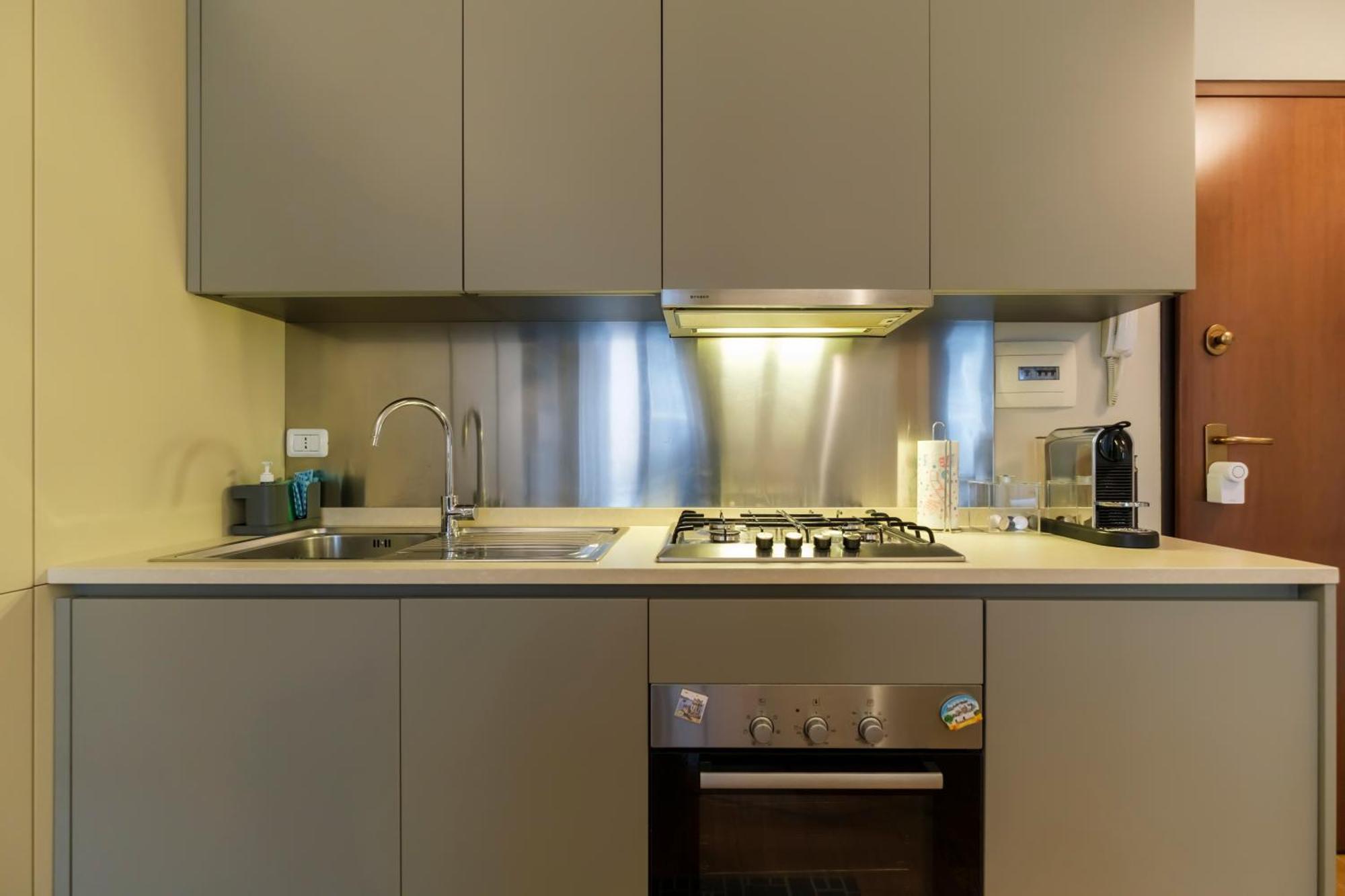 Star Apartment *