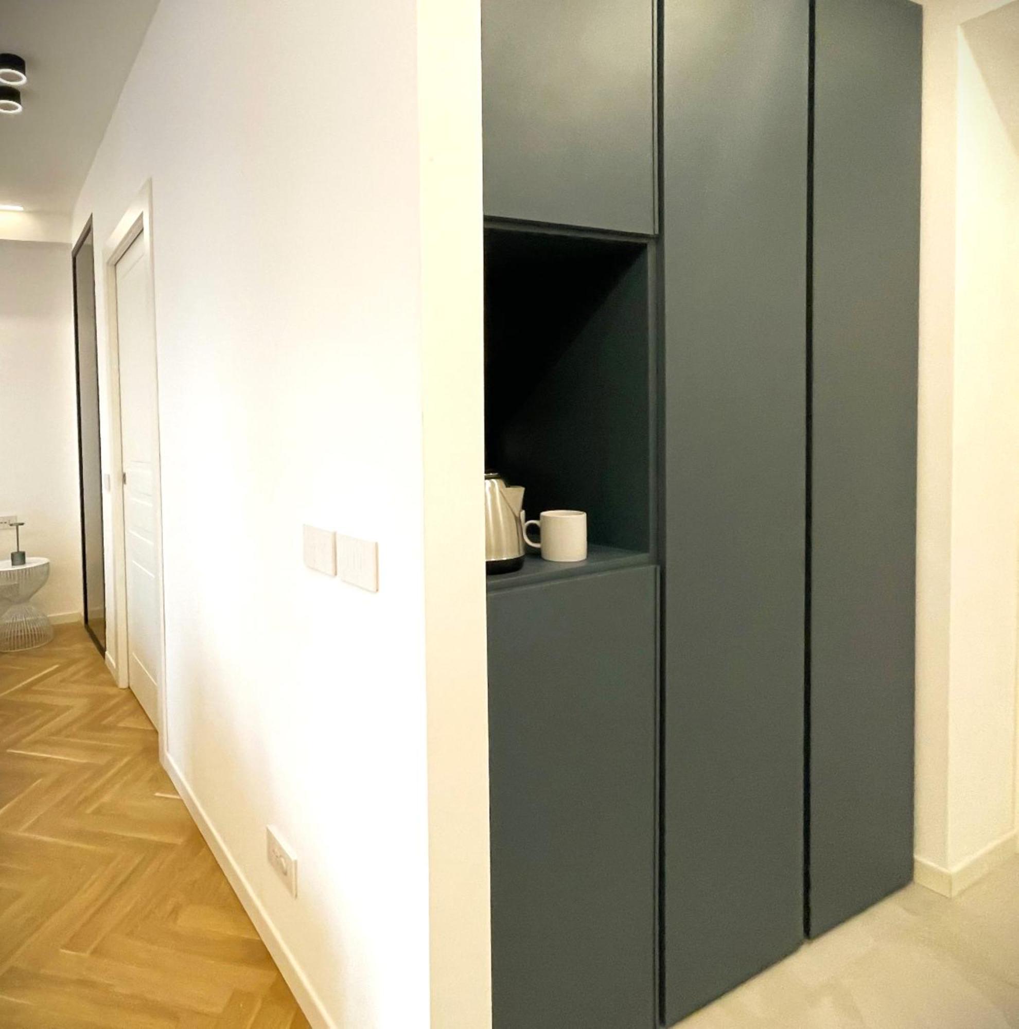 B And G San Babila- Luxury In The Heart Of - Design District Gasthof