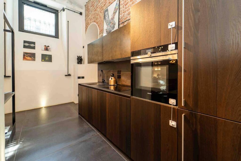 Apartment Prestigioso Loft In San Babila A 5 Min. Dal Duomo *