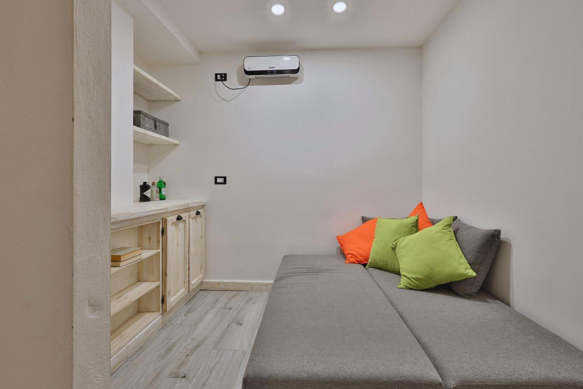 Appartamento Quiet House In Navigli Sleeps 4 Milano